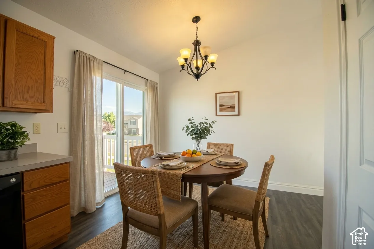 Dining area virtually staged