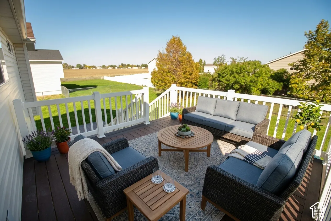 Deck virtually staged