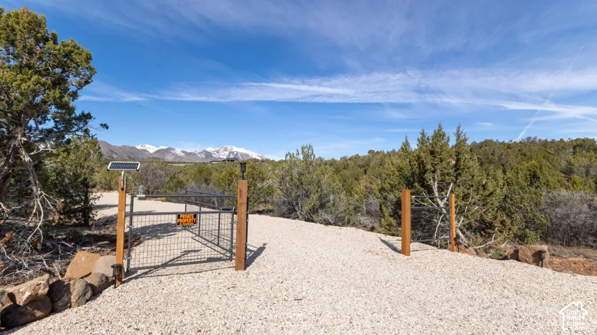3842 S Canyon Cv, New Harmony, Utah 84757