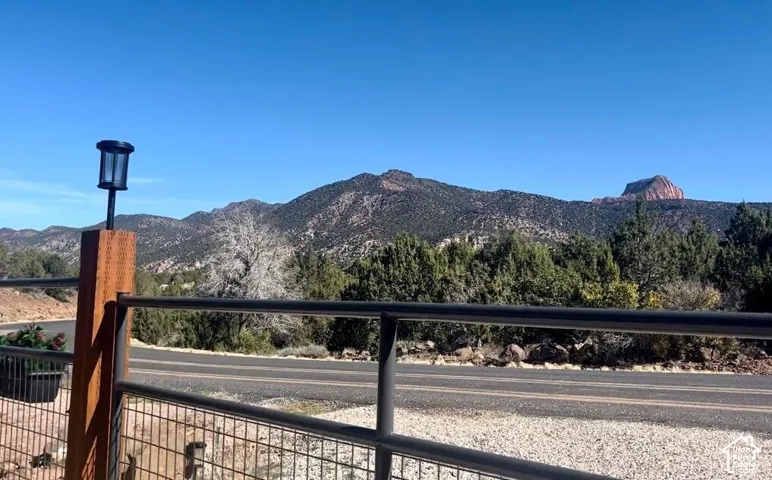3842 S Canyon Cv, New Harmony, Utah 84757