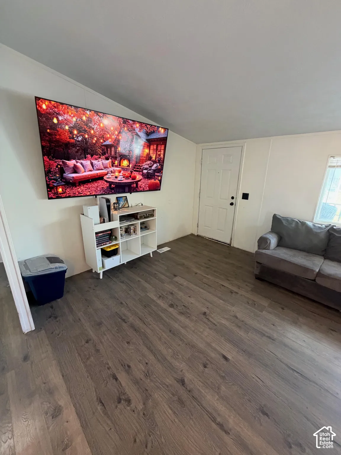 Wood-finish flooring throughout