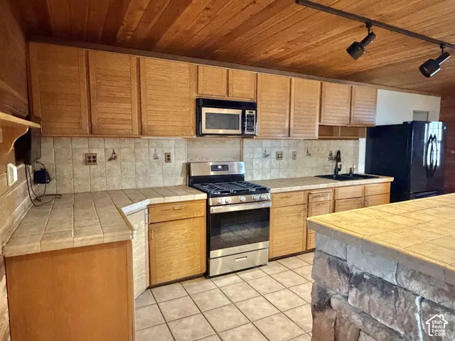 360 E 300 S, Castle Dale, Utah 84513