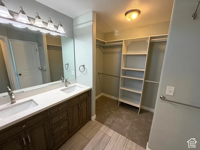 Primary ensuite Bath and walk-in closet