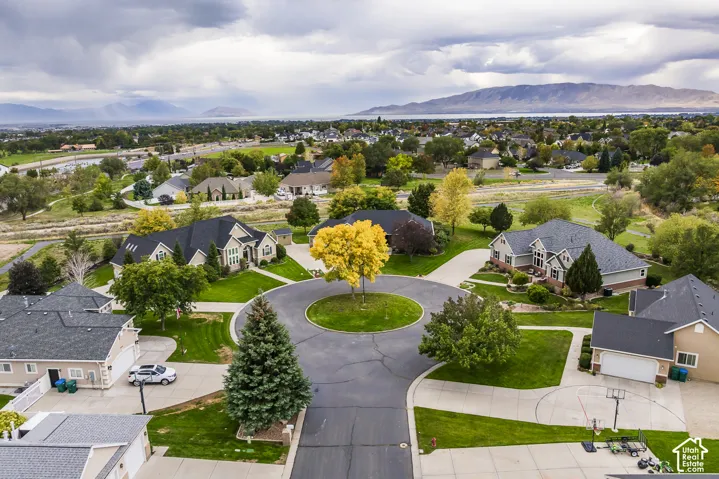Cul-de-sac location with established landscaping and mature trees