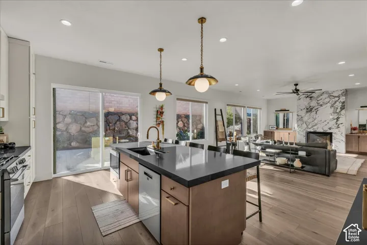 1568 E Black Brush Dr, Washington, Utah 84780