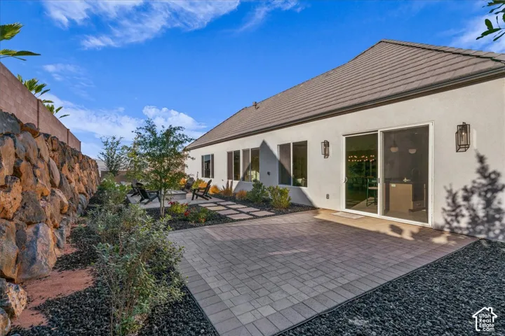 1568 E Black Brush Dr, Washington, Utah 84780