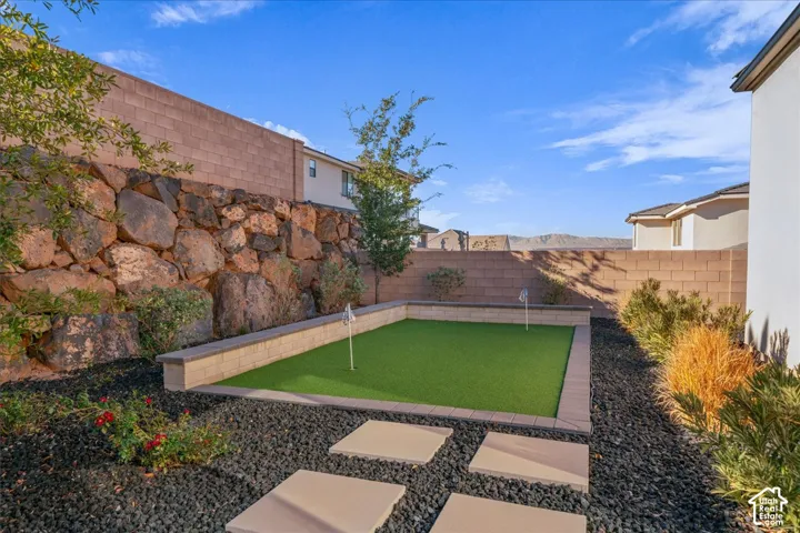 1568 E Black Brush Dr, Washington, Utah 84780