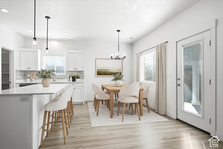 Virtually Staged Dining Area