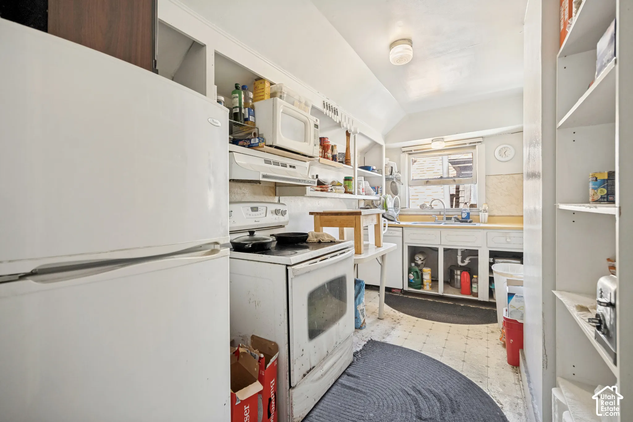 Unit 4 (1 Bedroom)