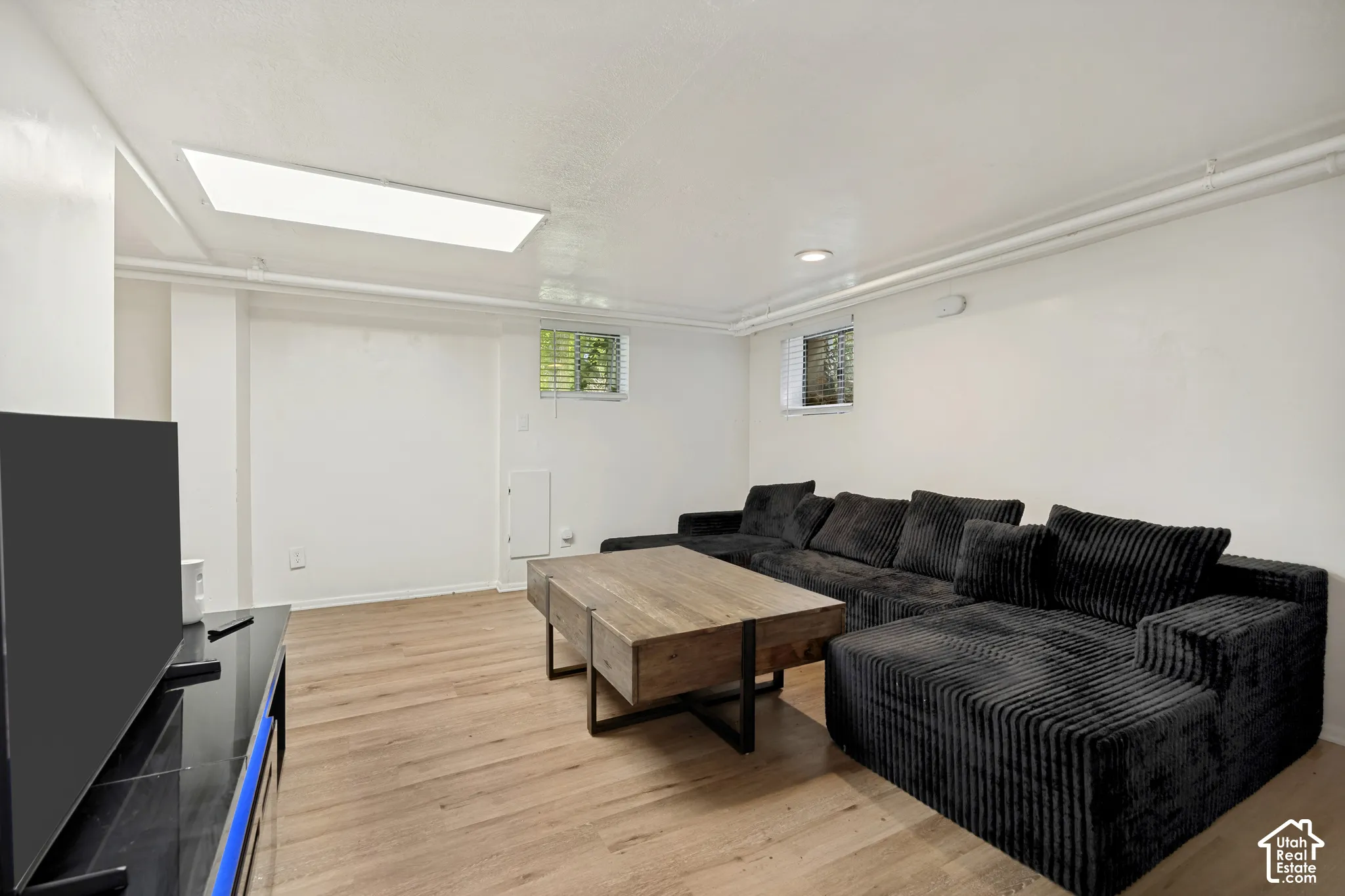Unit 6 (2 Bedrooms)