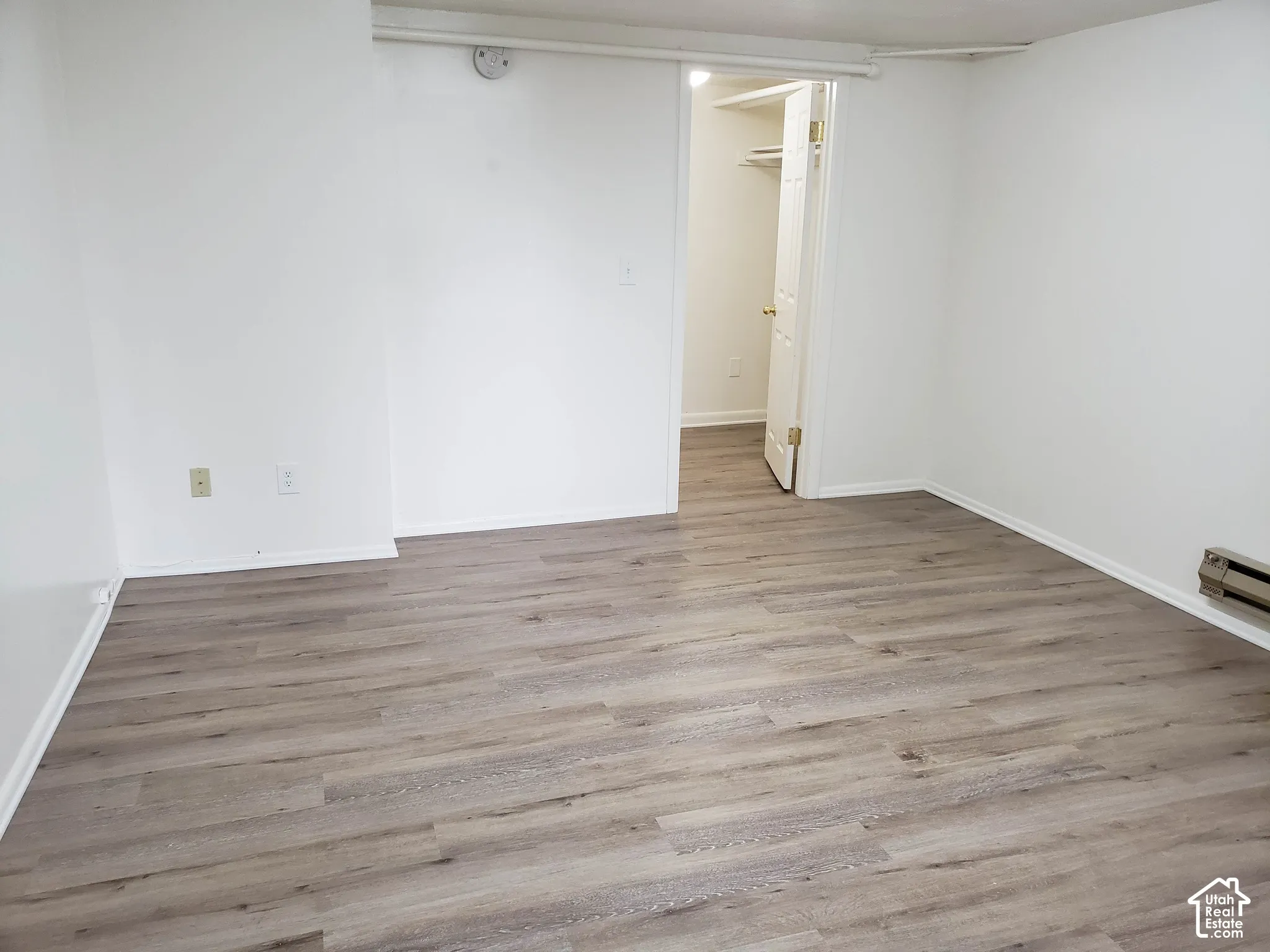 Unit 6 (2 Bedrooms)
