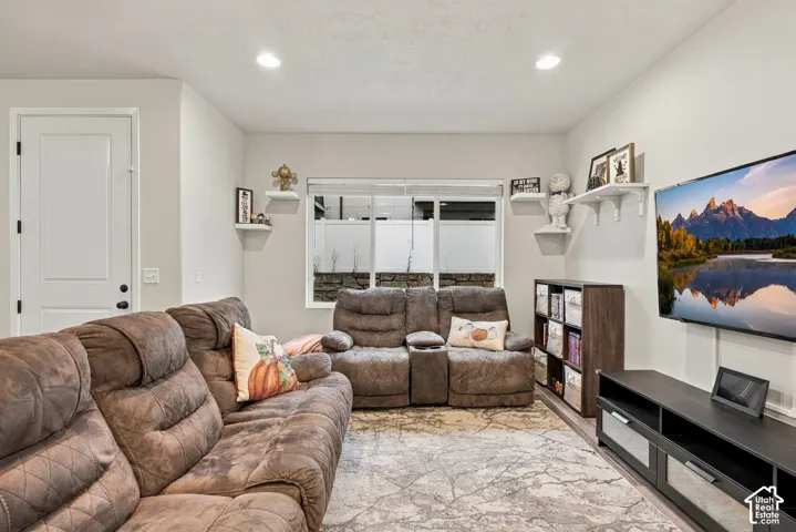 6914 S Static Peak Dr #249, West Jordan, Utah 84081