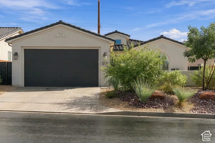 1048 N Camino Agua, Washington, Utah 84780