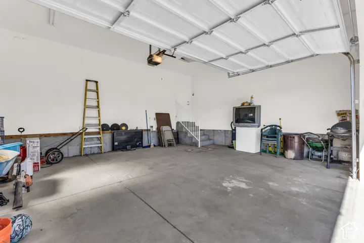 39792 W 7000 N, Tabiona, Utah 84072