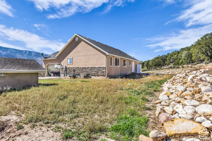 39792 W 7000 N, Tabiona, Utah 84072