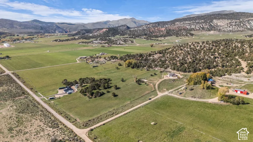 39792 W 7000 N, Tabiona, Utah 84072