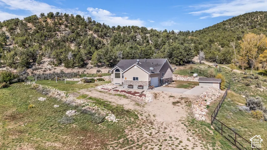 39792 W 7000 N, Tabiona, Utah 84072