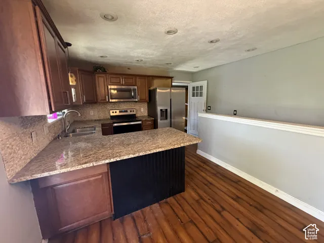 5939 S Hummel Dr, Salt Lake City, Utah 84118