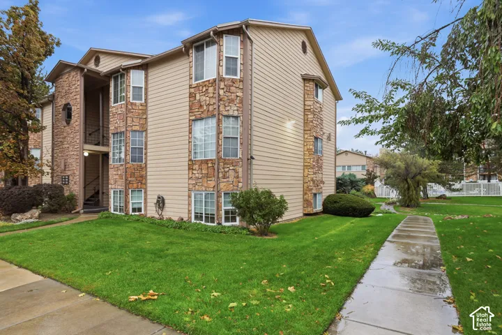 7761 S Briarsprings Dr, Midvale, Utah 84047