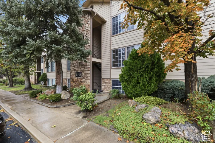7761 S Briarsprings Dr, Midvale, Utah 84047