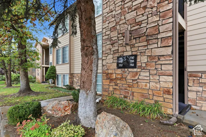 7761 S Briarsprings Dr, Midvale, Utah 84047