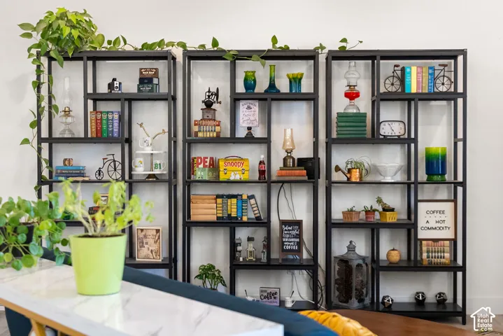 Built-in shelving unit with multiple display surfaces