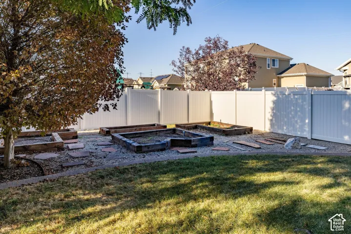 1648 S 2065 W, Woods Cross, Utah 84087