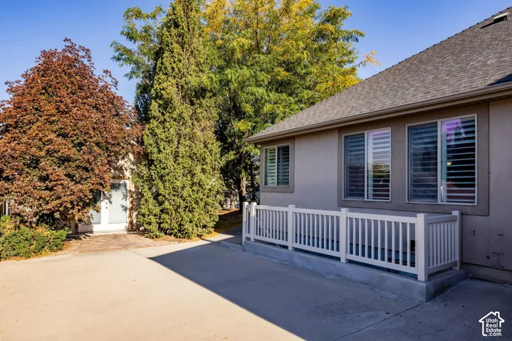 1648 S 2065 W, Woods Cross, Utah 84087