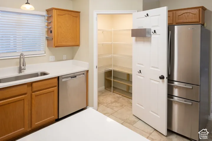 933 E 1040 S, Springville, Utah 84663