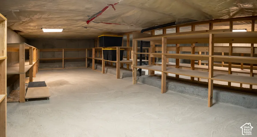 933 E 1040 S, Springville, Utah 84663