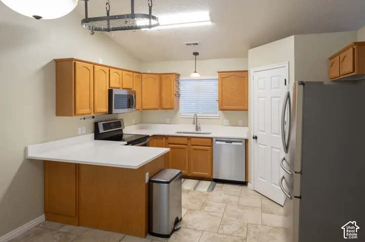 933 E 1040 S, Springville, Utah 84663