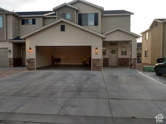 This 2 car garage is a bonus, with 3 additional parking spaces- a rare find in townhome communities!