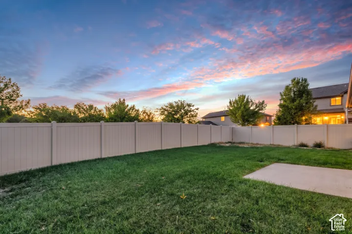998 Berkshire Dr, North Salt Lake, Utah 84054