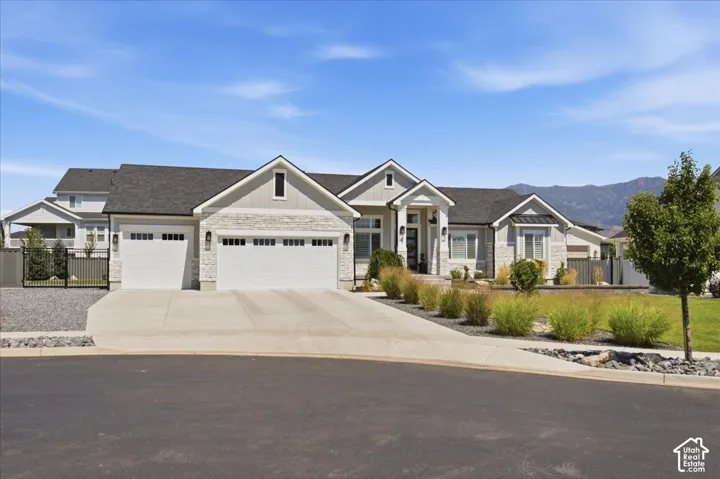 68 N Gray Fox Cir, Kaysville, Utah 84037