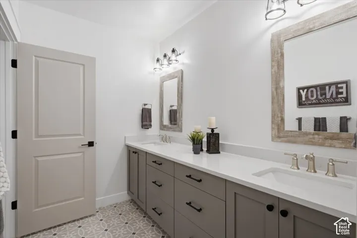 68 N Gray Fox Cir, Kaysville, Utah 84037