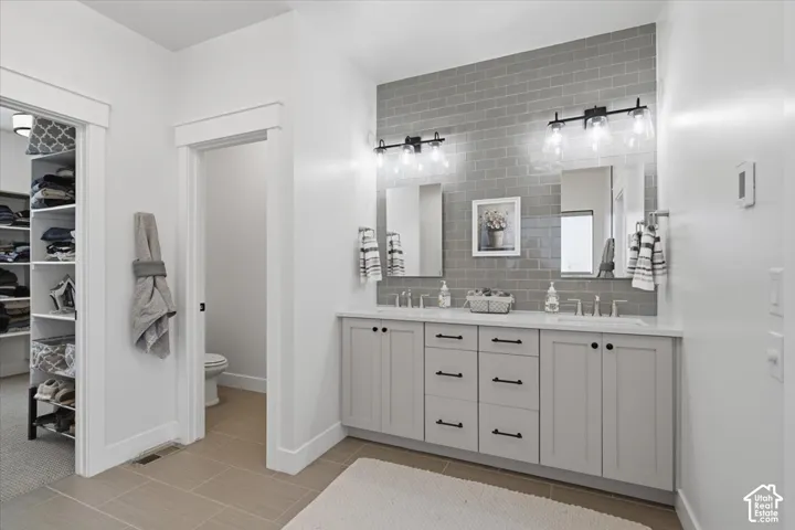 68 N Gray Fox Cir, Kaysville, Utah 84037