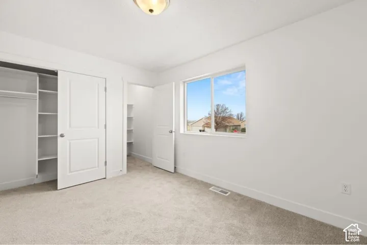 Photos of similar unit