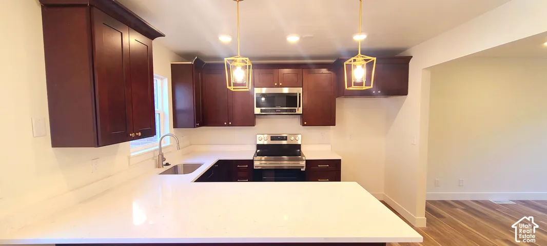 New 3cm Quartz Countertops