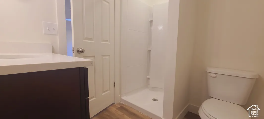 150 E 600 N #18, Kaysville, Utah 84037