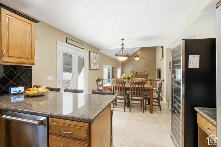 2064 E Village Point Way, Sandy, Utah 84093