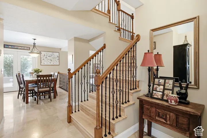 2064 E Village Point Way, Sandy, Utah 84093