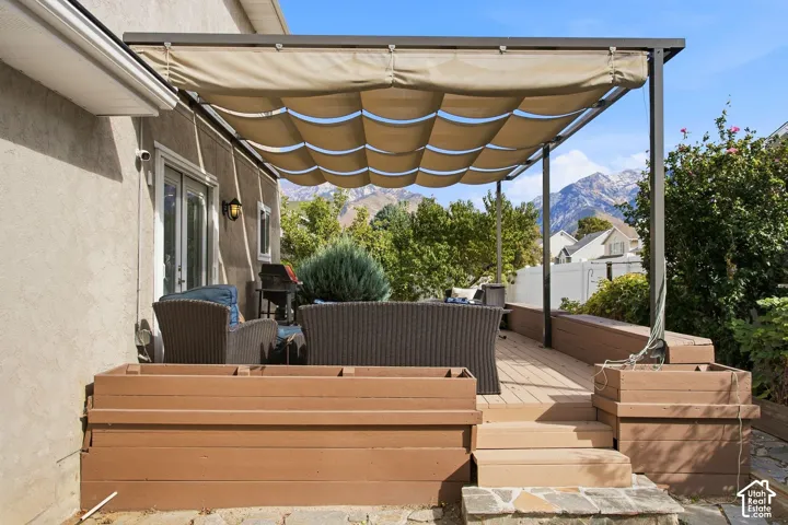 2064 E Village Point Way, Sandy, Utah 84093
