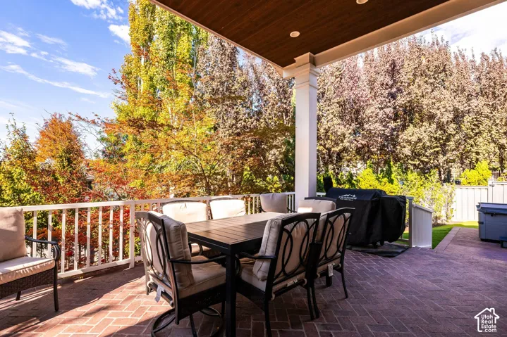 2590 E Olympus Dr, Holladay, Utah 84124