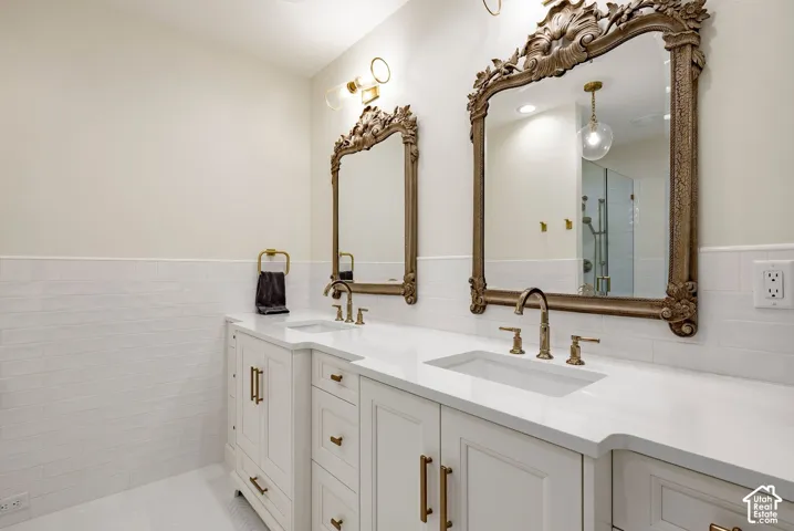 2590 E Olympus Dr, Holladay, Utah 84124