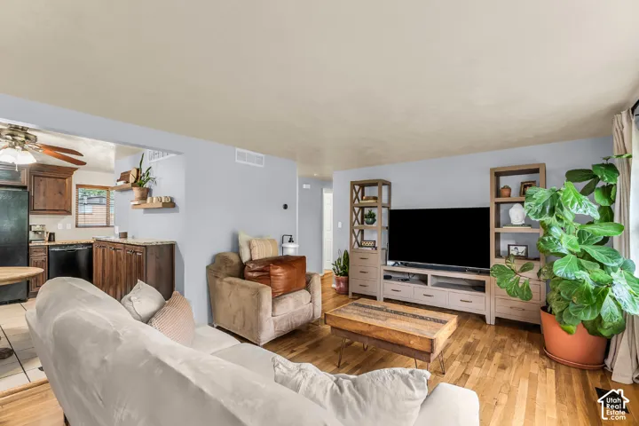 116 W 250 S, Kaysville, Utah 84037