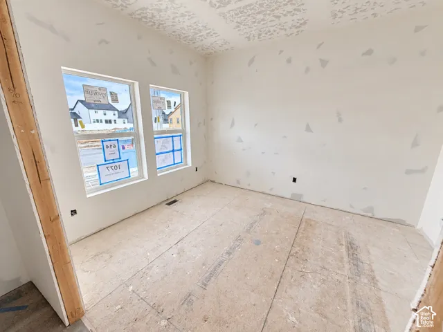 Flex Room