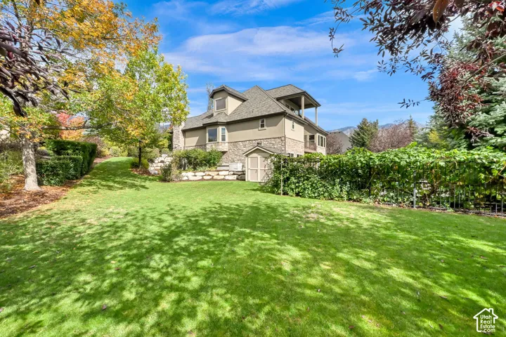 side yard