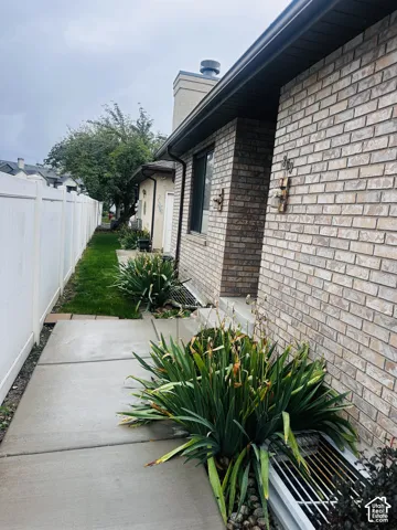 809 E Golden Field Way, Sandy, Utah 84094