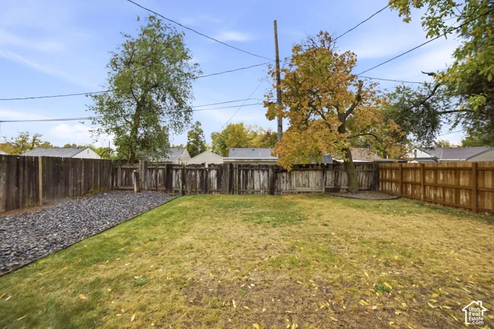 1051 Crescent Dr, Logan, Utah 84341