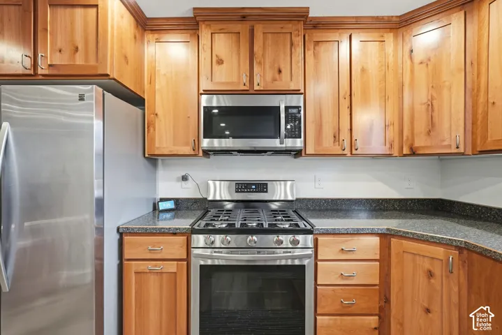 225 W 300 N, Hyrum, Utah 84319